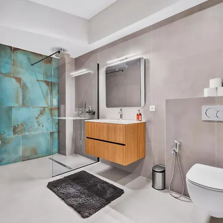 Romantic Designer With Balcony - Old Town Apartamento *